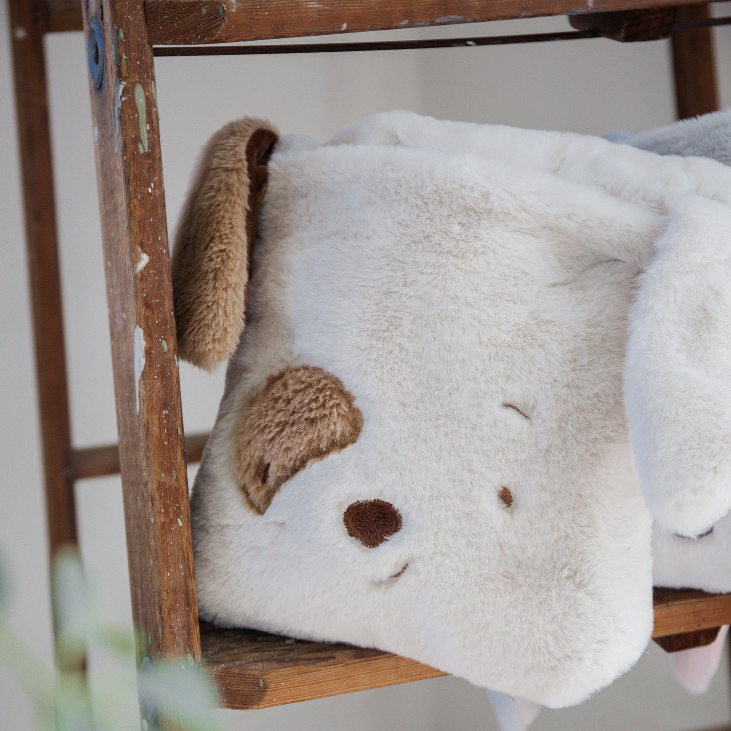 Skipit Tuck Me In Blanket